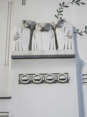 Secession Building decorative Owls by Joseph Olbrich. Photo by R. Rosenman